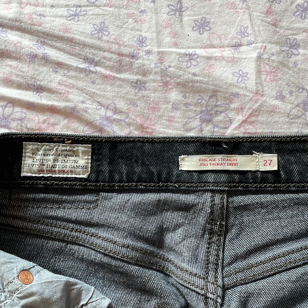 Levi’s rib cage straight leg black jeans - Picture 2 of 3